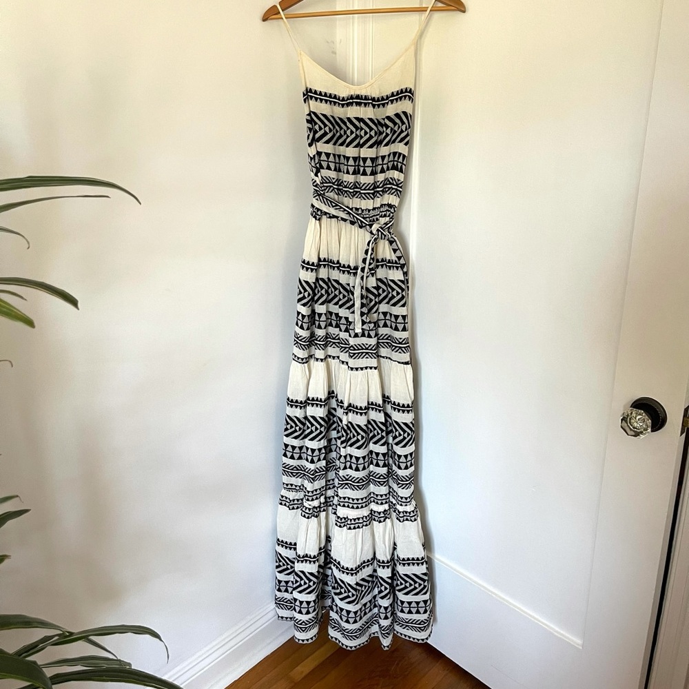Beautiful black and white print maxi dress, OS